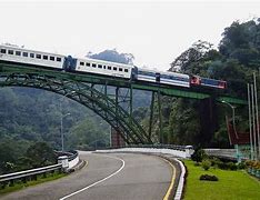 Rel Kereta Api Padang Panjang Tidak Beroperasi